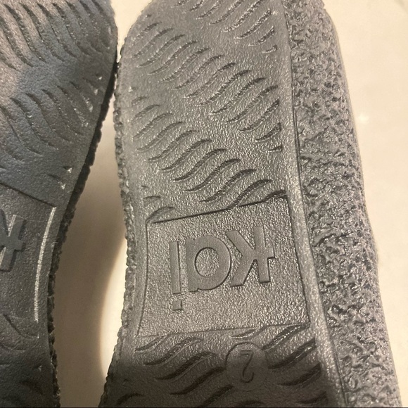 KAI Sz 2 Youth Kids Leather Fisherman Sandals Velcro Closure - Picture 9 of 10